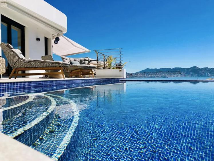Luxurioeses Apartment In Benidorm Mit Pool Luaran gambar