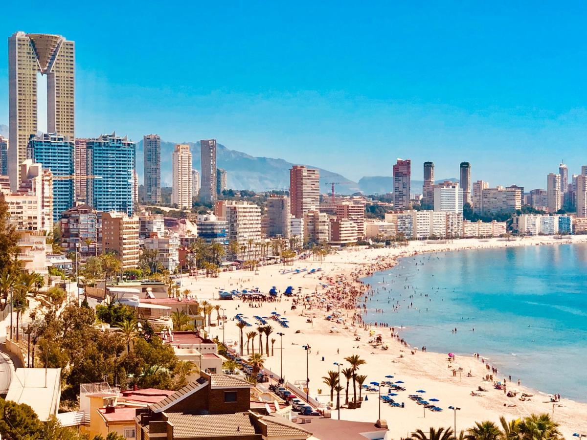 Luxurioeses Apartment In Benidorm Mit Pool Luaran gambar